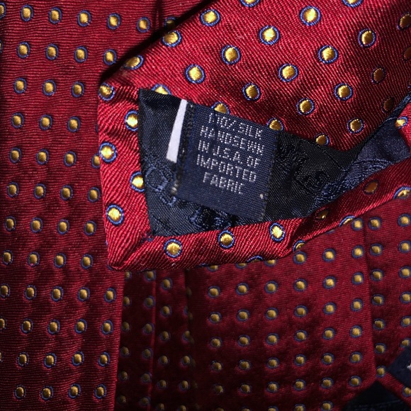 New Beautiful red silk Lands’ end tie - Picture 4 of 4